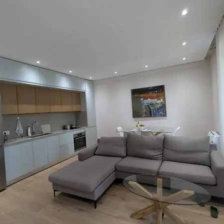 Tedi's Garden Lalzit Bay